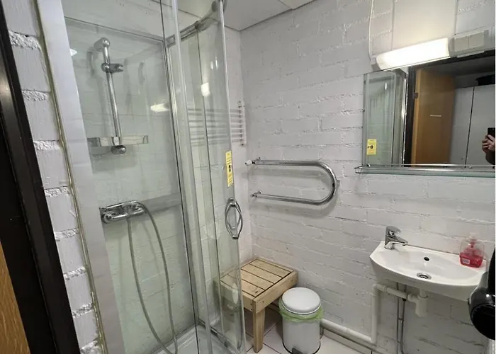 Office House Services 219 * Helsingfors