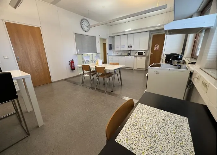 Office House Services 219 Vandrarhem *